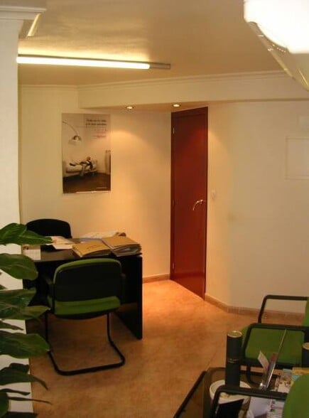 Local en Elche, Alicante en venta - Foto del interior - Imagen 3 de 5
