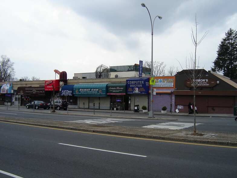 71-24-71-46 Main St, Flushing, NY en venta - Foto del edificio - Imagen 1 de 7