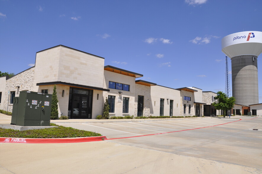 6843 Communications Pkwy, Plano, TX en alquiler - Foto del edificio - Imagen 3 de 11