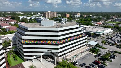 12000 Biscayne Blvd, Miami, FL en alquiler - Vídeo aéreo 