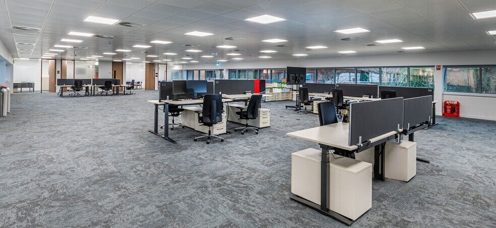 2 Millboard Rd, Bourne End en alquiler - Foto del interior - Imagen 2 de 4