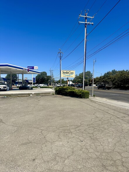 15301 Washington Ave, San Leandro, CA en venta - Foto del edificio - Imagen 2 de 14