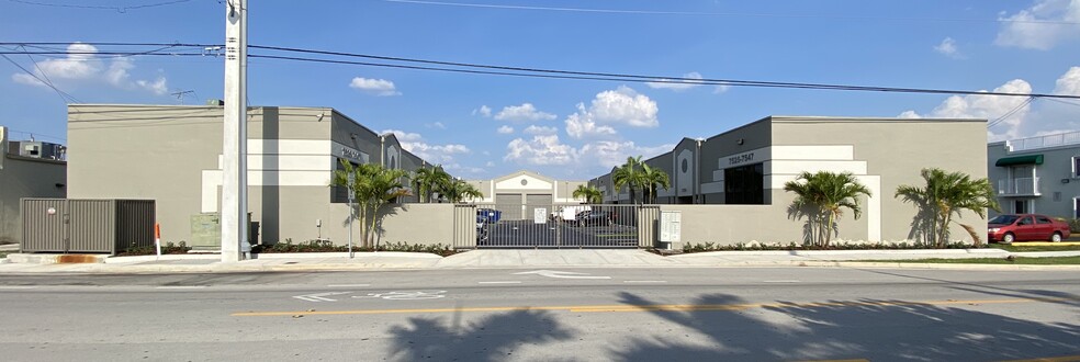 7525 W 24th Ave, Hialeah, FL en alquiler - Foto del edificio - Imagen 2 de 5