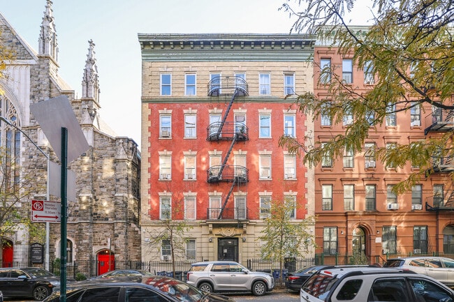 Más detalles de 174 W 137th St, New York, NY - Edificio residencial​ para subasta