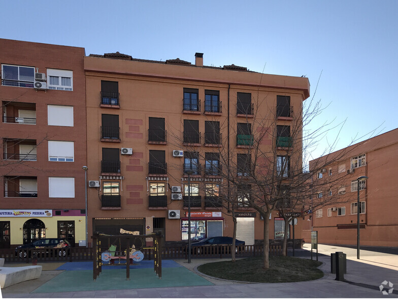 Edificios residenciales en Torrijos, Toledo en venta - Foto del edificio - Imagen 2 de 2