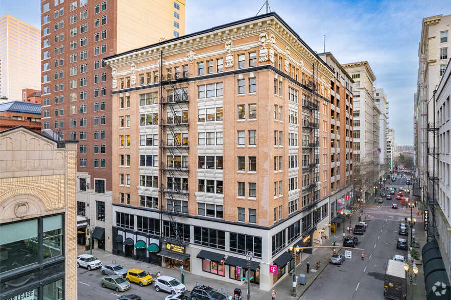 621 SW Alder St, Portland, OR en alquiler - Foto del edificio - Imagen 1 de 3