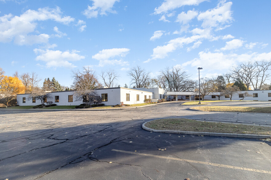 3000 E Ridge Rd, Rochester, NY en alquiler - Foto del edificio - Imagen 2 de 27