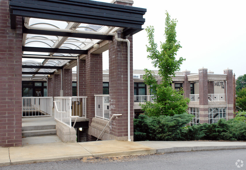 84 Coxe Ave, Asheville, NC en alquiler - Foto del edificio - Imagen 2 de 9