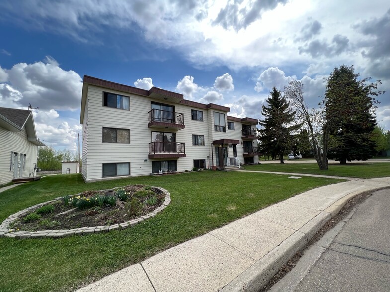 Wetaskiwin Walk-Up Portfolio cartera de 2 inmuebles en venta en LoopNet.es - Foto del edificio - Imagen 3 de 5