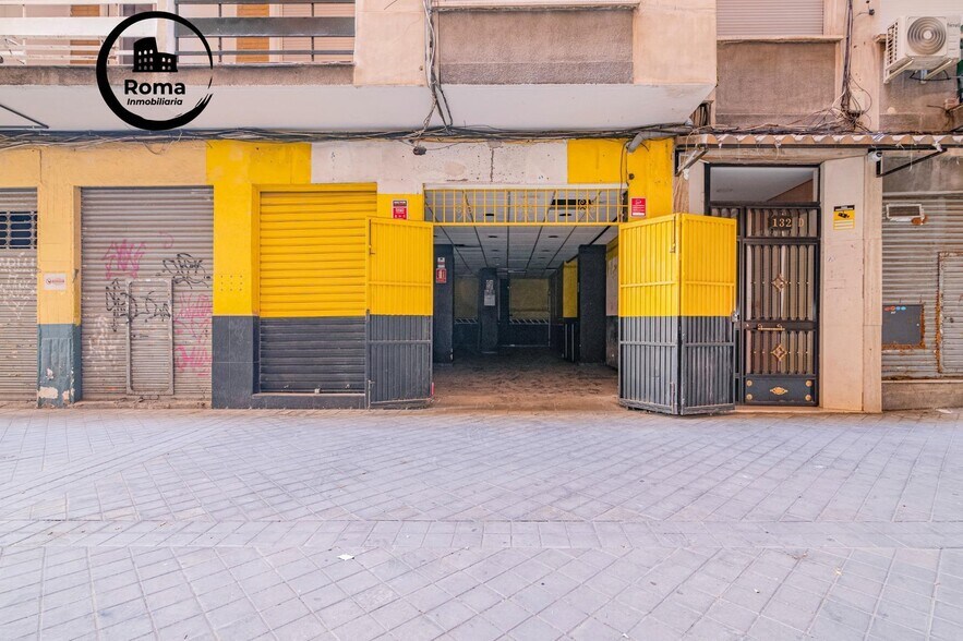 Local en Granada, Granada en venta - Foto del edificio - Imagen 2 de 23