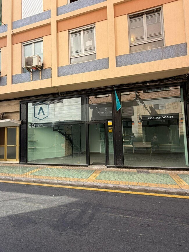 Más detalles de Local en alquiler
