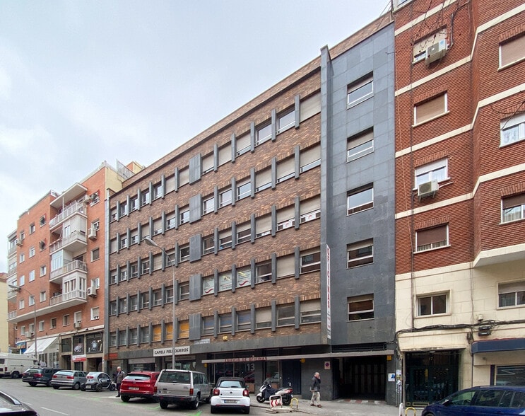 Calle Aviador Zorita, 13, Madrid, Madrid en alquiler - Foto de la construcción - Imagen 2 de 2