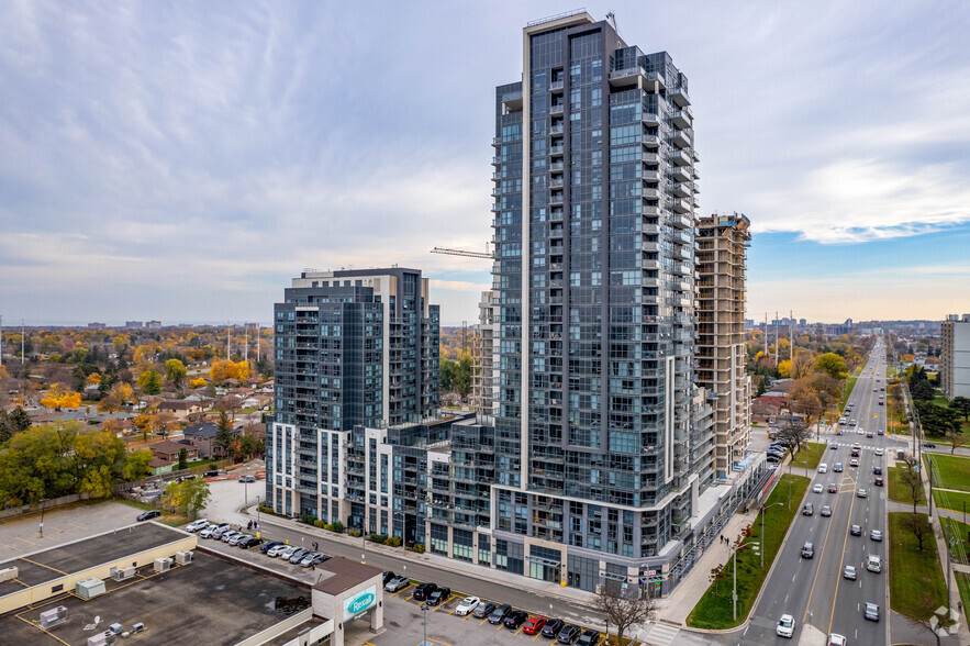 1-2 Meadowglen Pl, Toronto, ON en alquiler - Foto principal - Imagen 1 de 4