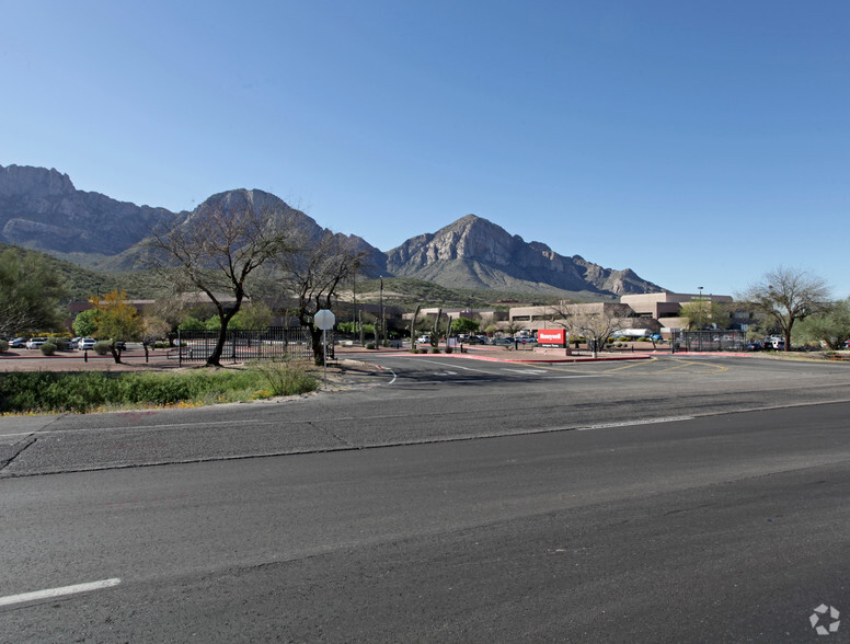 11100 N Oracle Rd, Tucson, AZ en alquiler - Foto del edificio - Imagen 1 de 8