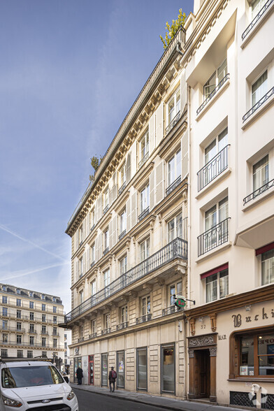 Edificio residencial en Paris en venta - Foto del edificio - Imagen 2 de 4