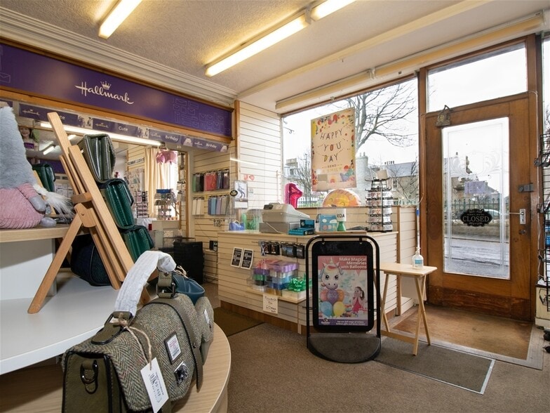Cards 'N' Things Gift Shop, Thurso en venta - Foto del edificio - Imagen 2 de 12