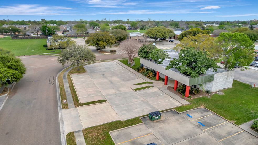 4301 Retama Cir, Victoria, TX en venta - Foto del edificio - Imagen 2 de 41