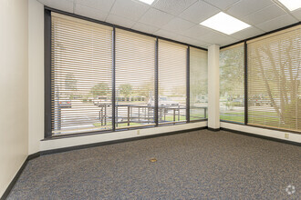 5757 Corporate Blvd, Baton Rouge, LA en alquiler Foto del interior- Imagen 2 de 5