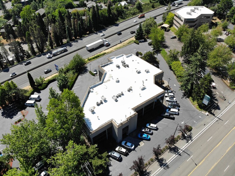 9570 SW Barbur Blvd, Portland, OR en alquiler - Vista aérea - Imagen 2 de 9