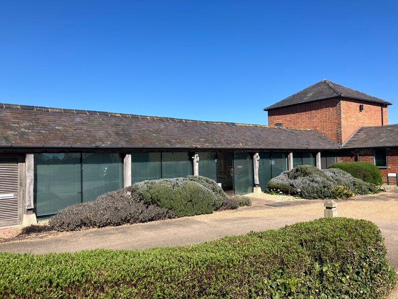 Old Wolverton Rd, Milton Keynes en alquiler - Foto del edificio - Imagen 3 de 11