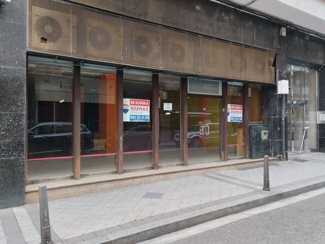 Más detalles de Marina de, 3, Valladolid - Local en alquiler