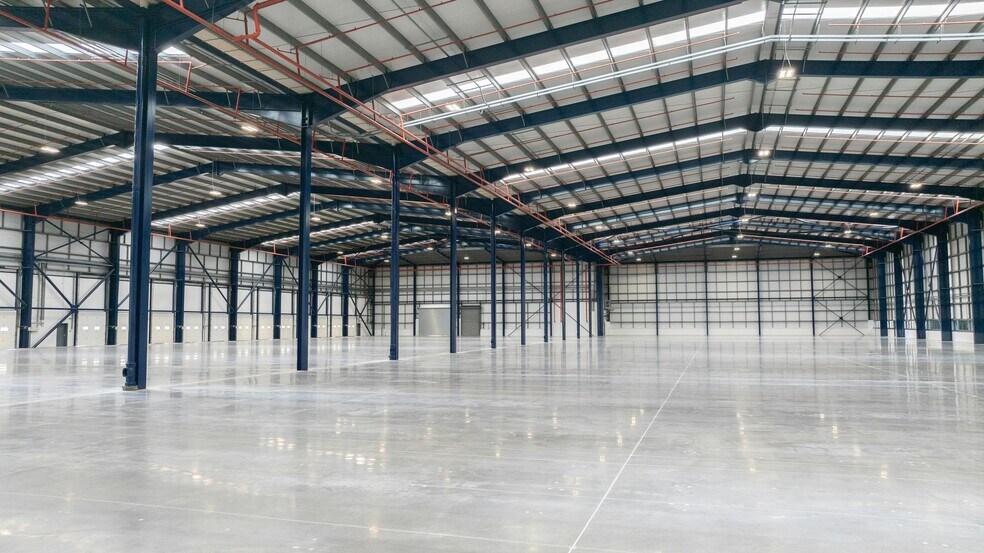 Osier Dr, Nottingham en alquiler - Foto del edificio - Imagen 2 de 5