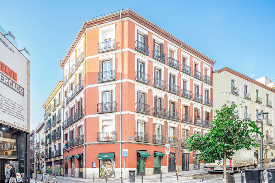 Calle De Augusto Figueroa, 22, Madrid, Madrid en venta - Foto del edificio - Imagen 2 de 2