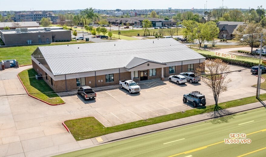 2903 SE J St, Bentonville, AR en venta Foto del edificio- Imagen 1 de 1