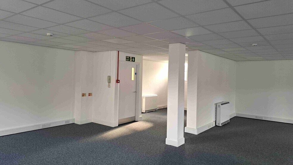 8-9 High St, Marlborough en alquiler - Foto del edificio - Imagen 2 de 3