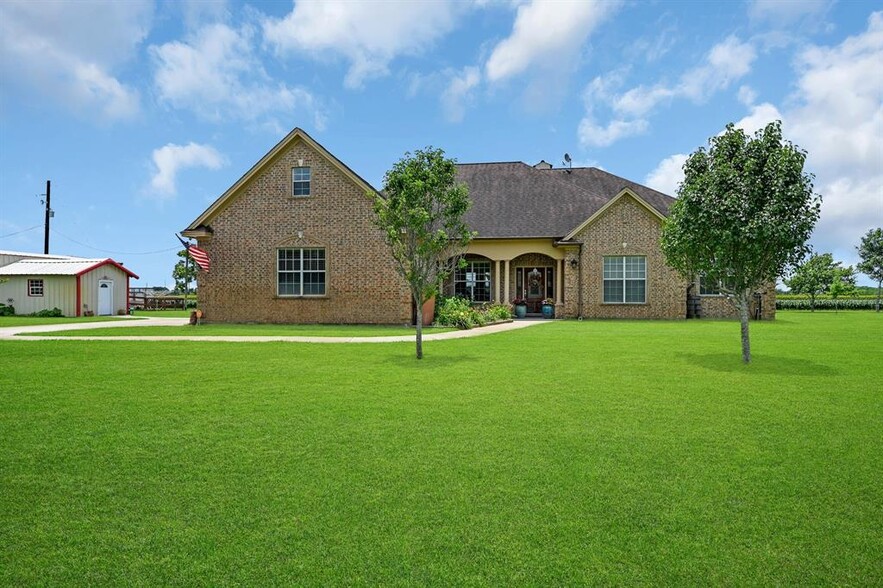 9022 Dixie Ln, Needville, TX en venta - Foto principal - Imagen 1 de 4