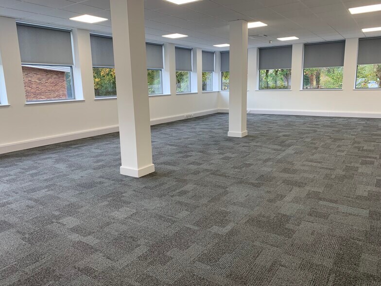 Bond Av, Milton Keynes en alquiler - Foto del edificio - Imagen 3 de 21