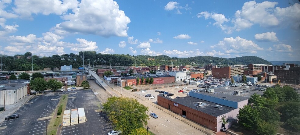 408 Leon Sullivan Way, Charleston, WV en alquiler - Foto del edificio - Imagen 1 de 25