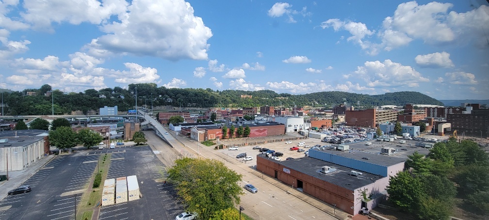 408 Leon Sullivan Way, Charleston, WV en alquiler Foto del edificio- Imagen 1 de 26