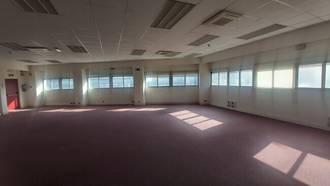 Más detalles de Oficina en alquiler