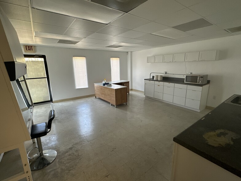 15480 Aviation Loop Dr, Brooksville, FL en venta - Foto del edificio - Imagen 3 de 12