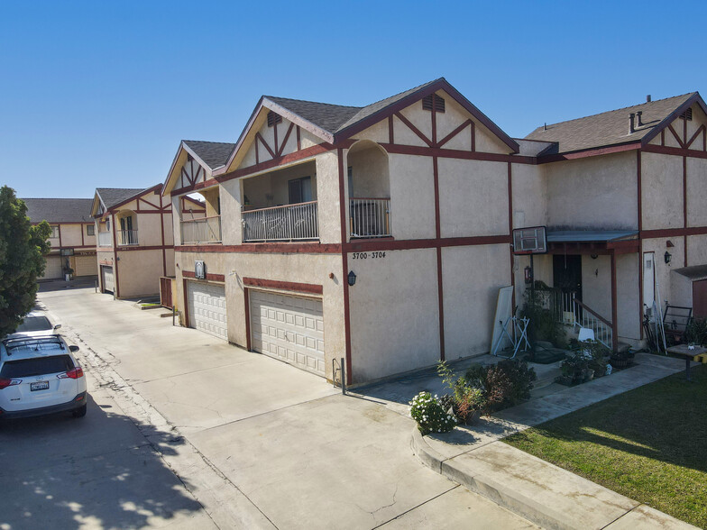 3700 W Camille St, Santa Ana, CA en venta - Foto del edificio - Imagen 2 de 10