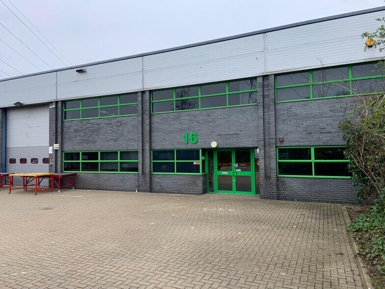 16 The Spire Green Centre, Harlow en alquiler - Foto del edificio - Imagen 2 de 4