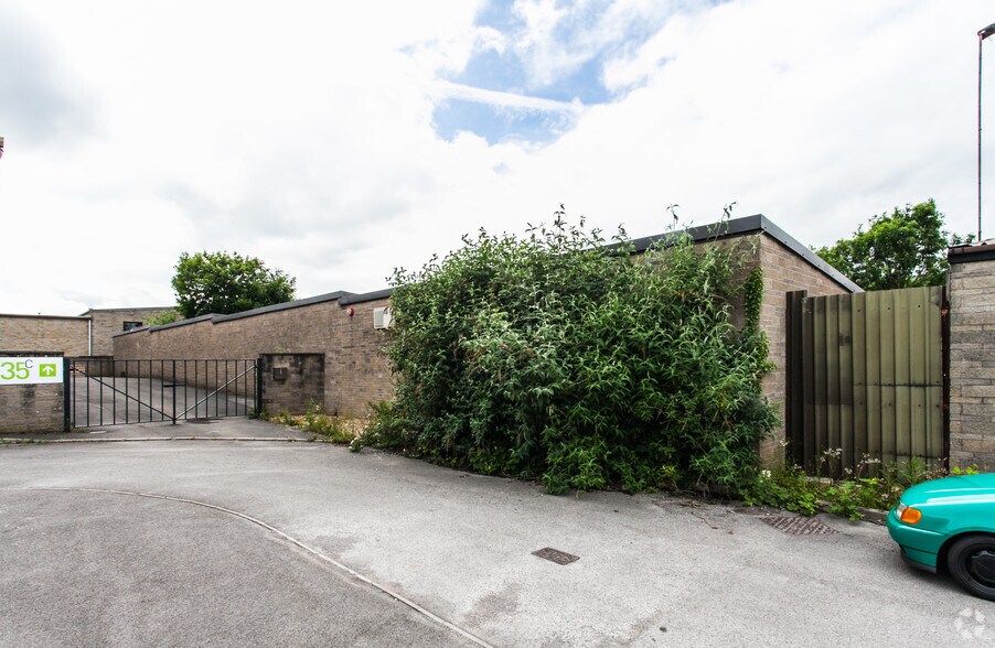 First Ave, Radstock en alquiler - Foto del edificio - Imagen 2 de 4