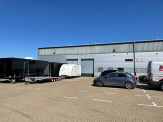 Más detalles de 2280 Silverstone Circuit, Silverstone - Nave en alquiler