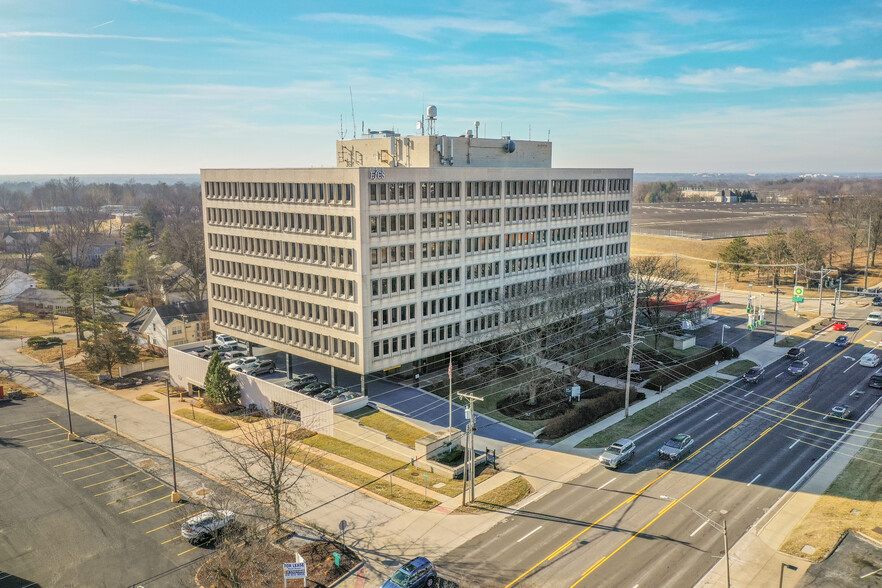 9666 Olive Blvd, Olivette, MO en alquiler - Foto del edificio - Imagen 1 de 38