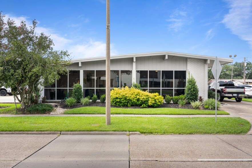 1716 Oak Park, Lake Charles, LA en venta - Foto del edificio - Imagen 1 de 21