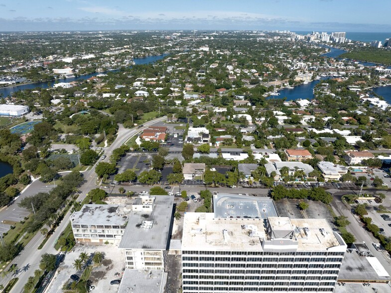 2415 NE 11th St, Fort Lauderdale, FL en venta - Foto del edificio - Imagen 3 de 9