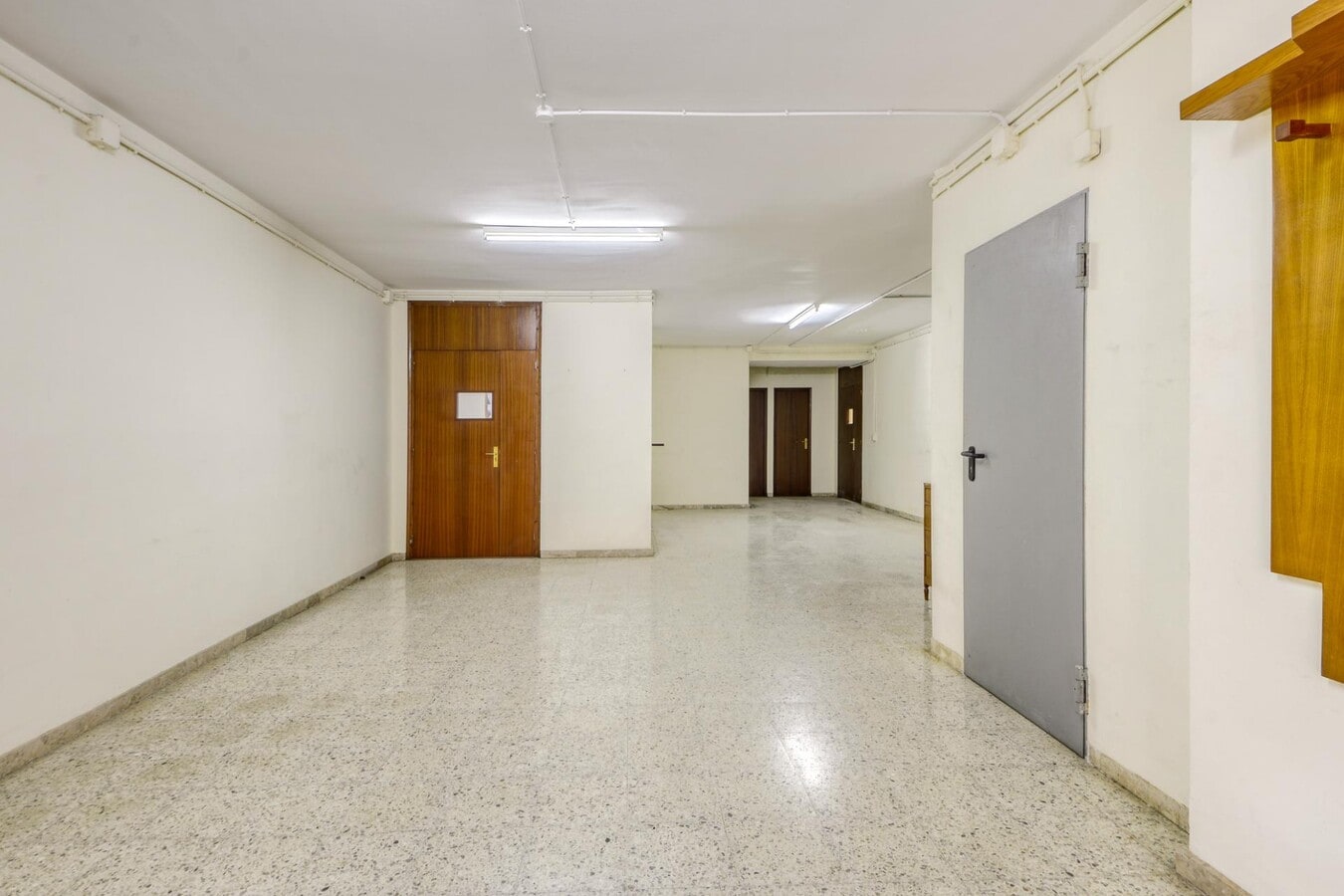 Figueres, GER 17600 - Unidad - -  - Foto del interior - Image 1 of 24