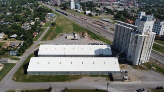 Más detalles para 220 W Oak St, El Reno, OK - Naves en alquiler