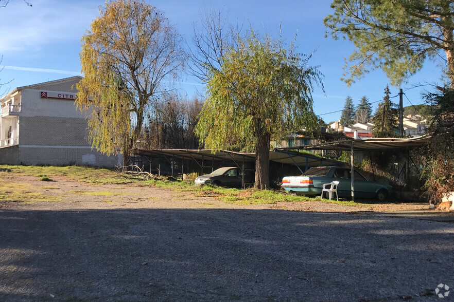 Avenida Marcial Llorente, 226, Pelayos de la Presa, Madrid en venta - Foto del edificio - Imagen 3 de 4