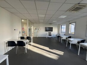 213 Rue De Gerland, Lyon en venta Foto del interior- Imagen 2 de 7