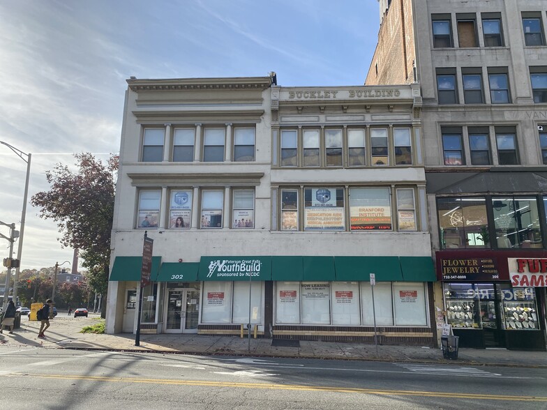 302 Main St, Paterson, NJ en alquiler - Foto del edificio - Imagen 1 de 5