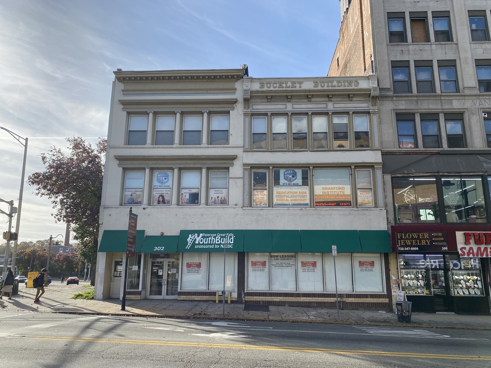 302 Main St, Paterson, NJ en alquiler Foto del edificio- Imagen 1 de 6