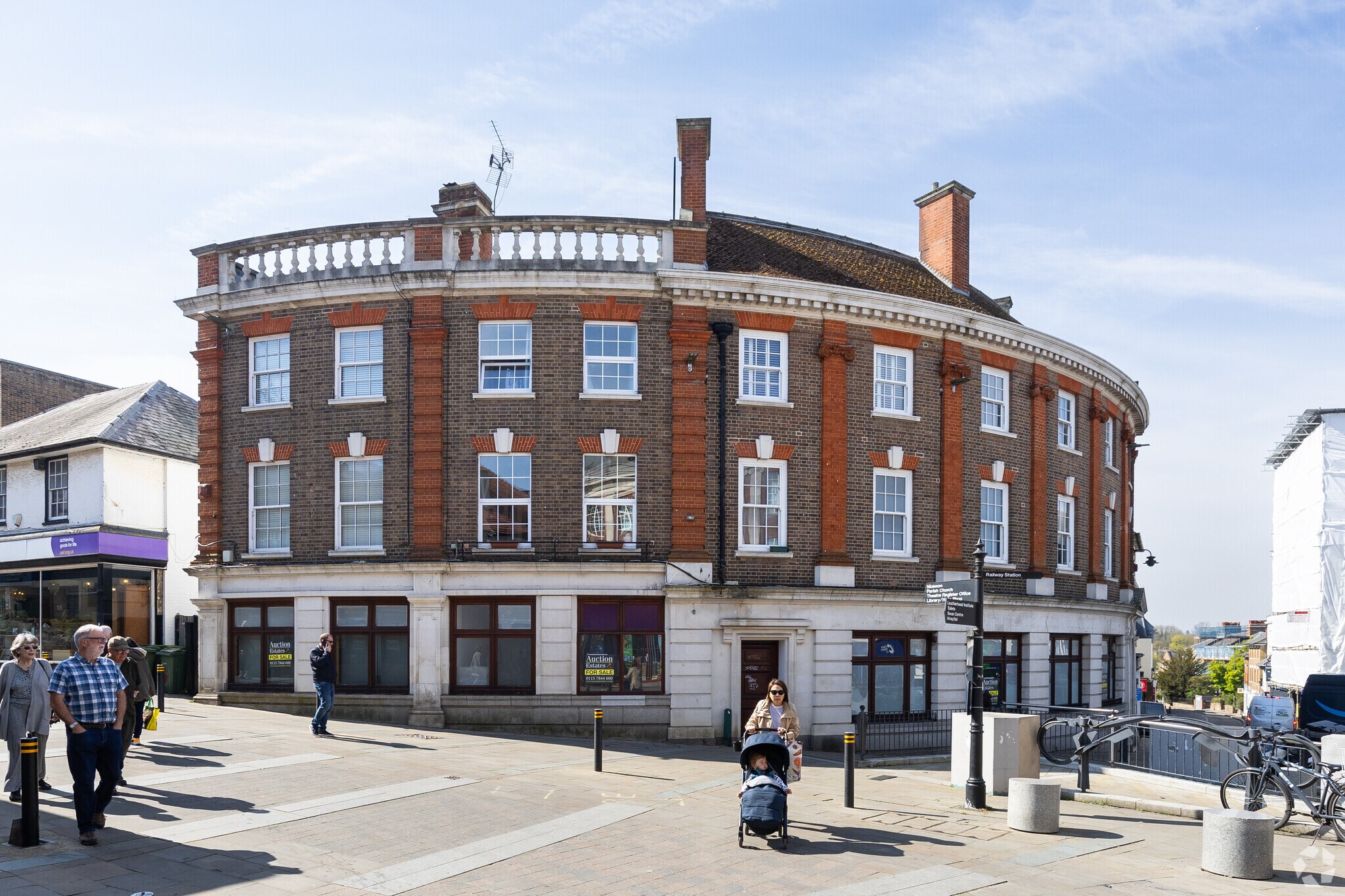 1 Bridge St, Leatherhead en alquiler Foto principal- Imagen 1 de 3