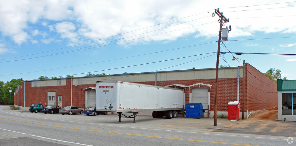 310 Industrial Dr, Greenville, SC en alquiler - Foto principal - Imagen 1 de 7